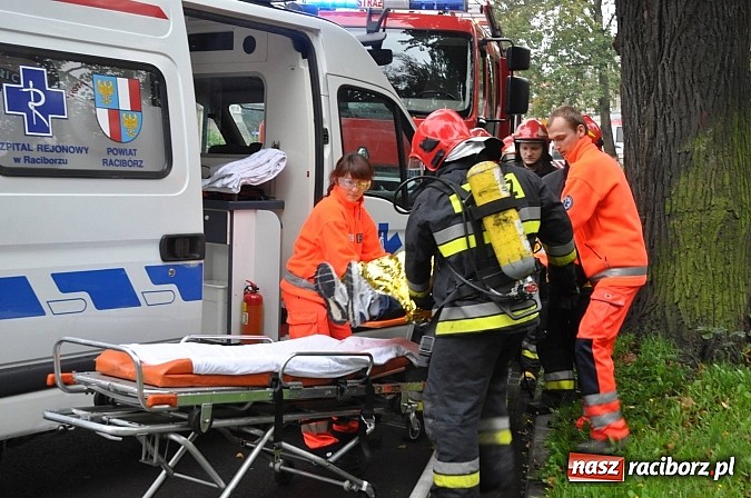 Zdjęcie w galerii na portalu naszraciborz.pl: Służby ratunkowe i mundurowe ćwiczą przed zakładem karnym i na jego terenie wiadomości z regionu