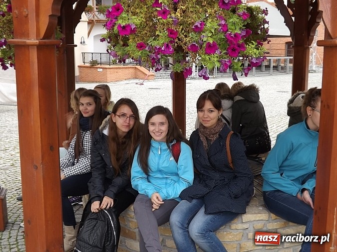 Zdjęcie w galerii na portalu naszraciborz.pl: Uczestnicy 49. Rajdu Szlakiem Husarii dotarli na Zamek Piastowski wiadomości z regionu