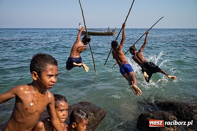 Zdjęcie w galerii na portalu naszraciborz.pl: Obrazy, które uczyniły ze świata obiekt sam w sobie wiadomości z regionu