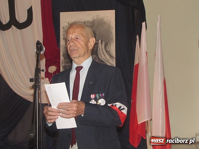 Zdjęcie w galerii na portalu naszraciborz.pl: 75 rocznica powstania Polskiego Państwa Podziemnego. Obchody w Gimnazjum nr 5 wiadomości z regionu