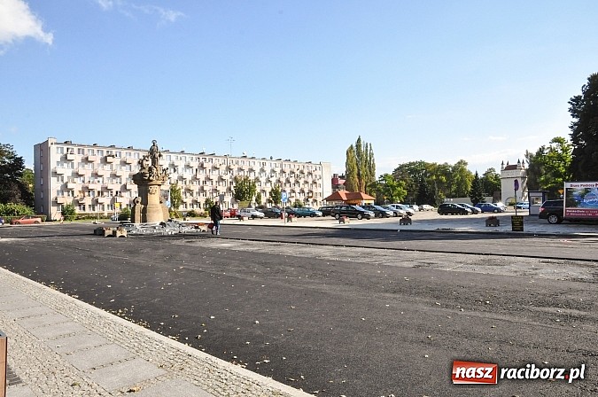 Zdjęcie w galerii na portalu naszraciborz.pl: Pod Nepomucenem przyjemniejsza jazda, nowy market budowlany, czyli sobotni patrol miejski wiadomości z regionu