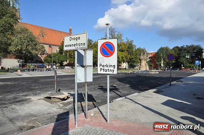 Zdjęcie w galerii na portalu naszraciborz.pl: Pod Nepomucenem przyjemniejsza jazda, nowy market budowlany, czyli sobotni patrol miejski wiadomości z regionu