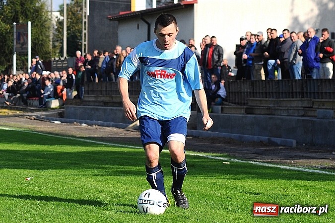 Zdjęcie w galerii na portalu naszraciborz.pl: Niespodzianka w okręgówce. Tworków pokonał Rafako wiadomości z regionu