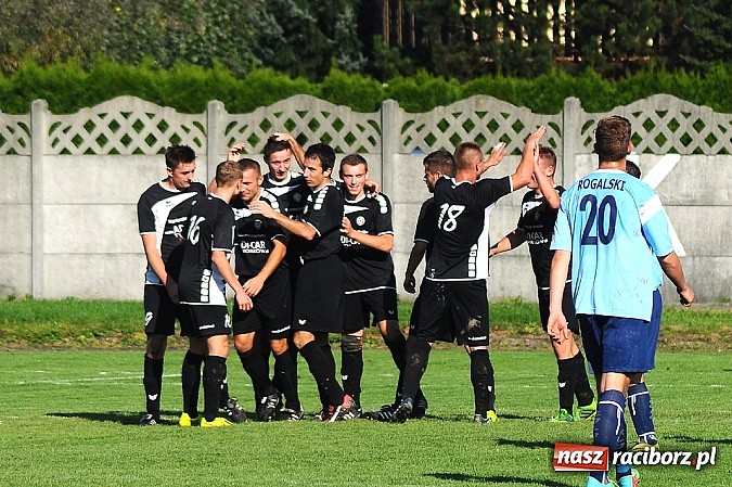 Zdjęcie w galerii na portalu naszraciborz.pl: Niespodzianka w okręgówce. Tworków pokonał Rafako wiadomości z regionu