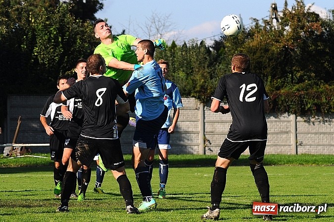 Zdjęcie w galerii na portalu naszraciborz.pl: Niespodzianka w okręgówce. Tworków pokonał Rafako wiadomości z regionu