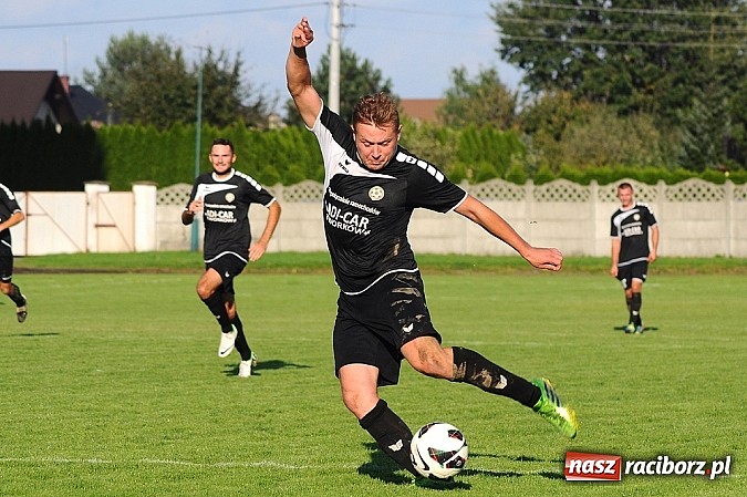 Zdjęcie w galerii na portalu naszraciborz.pl: Niespodzianka w okręgówce. Tworków pokonał Rafako wiadomości z regionu