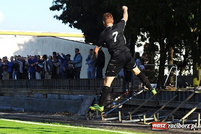 Zdjęcie w galerii na portalu naszraciborz.pl: Niespodzianka w okręgówce. Tworków pokonał Rafako wiadomości z regionu