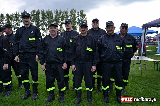 Zdjęcie w galerii na portalu naszraciborz.pl: Zmagania strażackich oldbojów w Owsiszczach  wiadomości z regionu