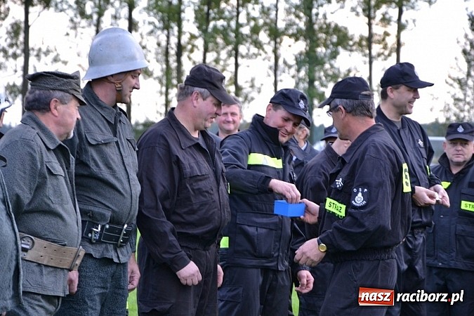 Zdjęcie w galerii na portalu naszraciborz.pl: Zmagania strażackich oldbojów w Owsiszczach  wiadomości z regionu