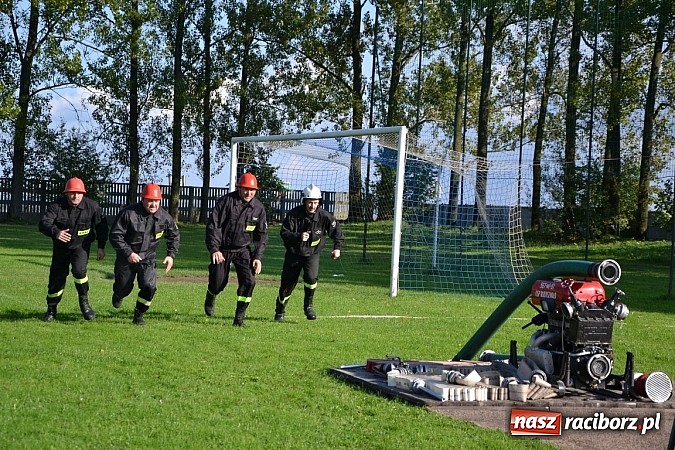 Zdjęcie w galerii na portalu naszraciborz.pl: Zmagania strażackich oldbojów w Owsiszczach  wiadomości z regionu