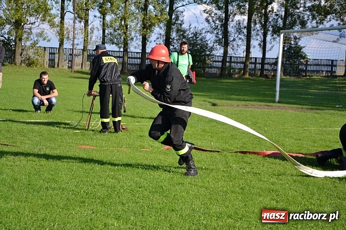 Zdjęcie w galerii na portalu naszraciborz.pl: Zmagania strażackich oldbojów w Owsiszczach  wiadomości z regionu