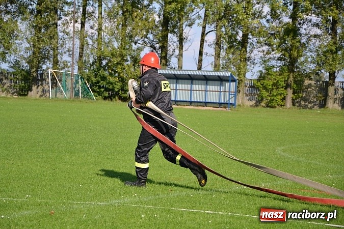 Zdjęcie w galerii na portalu naszraciborz.pl: Zmagania strażackich oldbojów w Owsiszczach  wiadomości z regionu