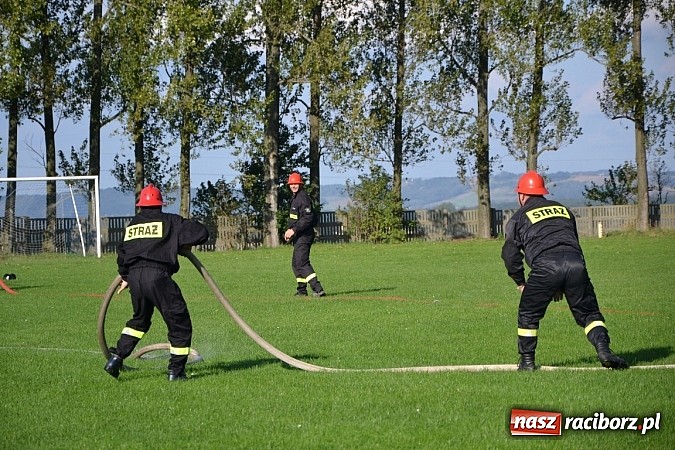 Zdjęcie w galerii na portalu naszraciborz.pl: Zmagania strażackich oldbojów w Owsiszczach  wiadomości z regionu