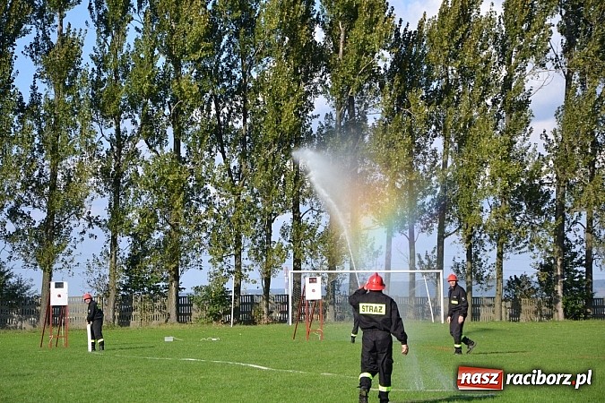 Zdjęcie w galerii na portalu naszraciborz.pl: Zmagania strażackich oldbojów w Owsiszczach  wiadomości z regionu