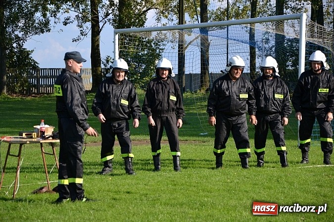 Zdjęcie w galerii na portalu naszraciborz.pl: Zmagania strażackich oldbojów w Owsiszczach  wiadomości z regionu
