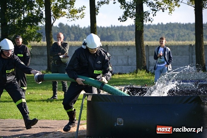 Zdjęcie w galerii na portalu naszraciborz.pl: Zmagania strażackich oldbojów w Owsiszczach  wiadomości z regionu