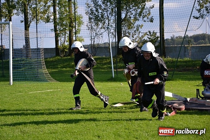 Zdjęcie w galerii na portalu naszraciborz.pl: Zmagania strażackich oldbojów w Owsiszczach  wiadomości z regionu