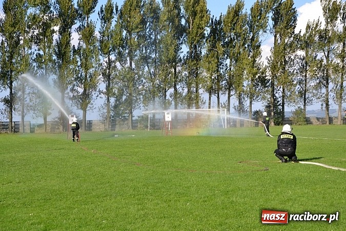 Zdjęcie w galerii na portalu naszraciborz.pl: Zmagania strażackich oldbojów w Owsiszczach  wiadomości z regionu