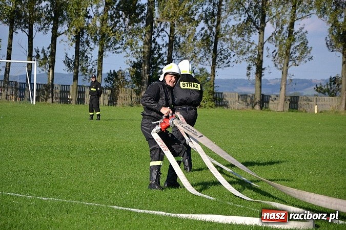 Zdjęcie w galerii na portalu naszraciborz.pl: Zmagania strażackich oldbojów w Owsiszczach  wiadomości z regionu