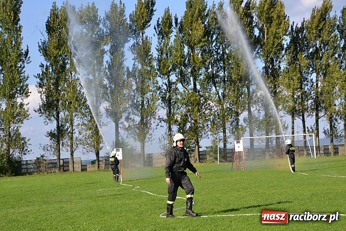 Zdjęcie w galerii na portalu naszraciborz.pl: Zmagania strażackich oldbojów w Owsiszczach  wiadomości z regionu