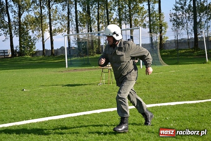 Zdjęcie w galerii na portalu naszraciborz.pl: Zmagania strażackich oldbojów w Owsiszczach  wiadomości z regionu
