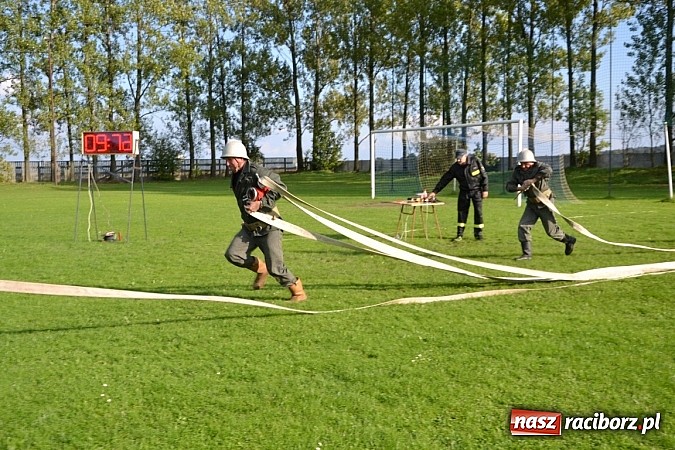 Zdjęcie w galerii na portalu naszraciborz.pl: Zmagania strażackich oldbojów w Owsiszczach  wiadomości z regionu