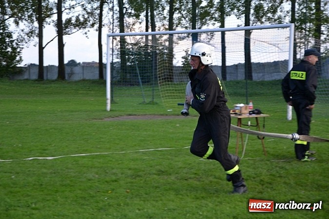 Zdjęcie w galerii na portalu naszraciborz.pl: Zmagania strażackich oldbojów w Owsiszczach  wiadomości z regionu