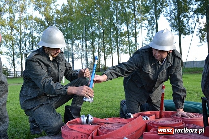 Zdjęcie w galerii na portalu naszraciborz.pl: Zmagania strażackich oldbojów w Owsiszczach  wiadomości z regionu