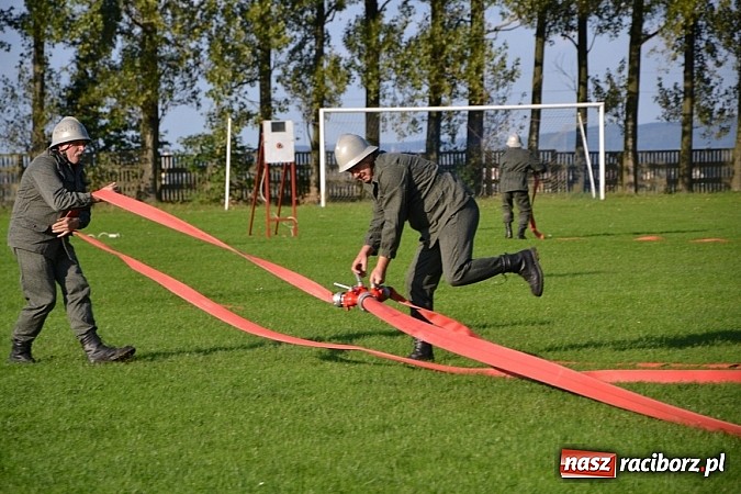 Zdjęcie w galerii na portalu naszraciborz.pl: Zmagania strażackich oldbojów w Owsiszczach  wiadomości z regionu