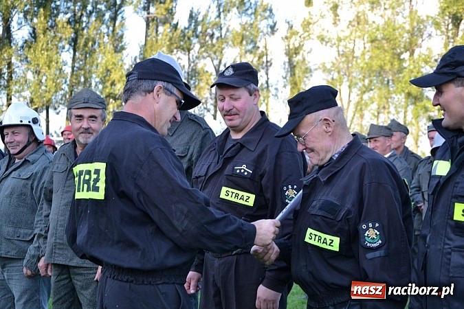 Zdjęcie w galerii na portalu naszraciborz.pl: Zmagania strażackich oldbojów w Owsiszczach  wiadomości z regionu
