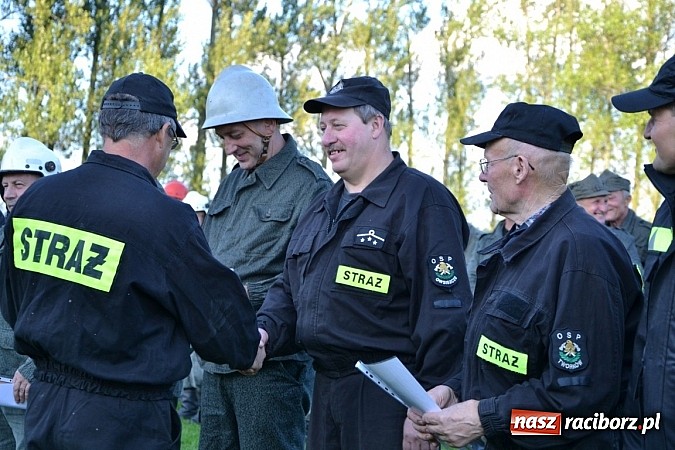 Zdjęcie w galerii na portalu naszraciborz.pl: Zmagania strażackich oldbojów w Owsiszczach  wiadomości z regionu