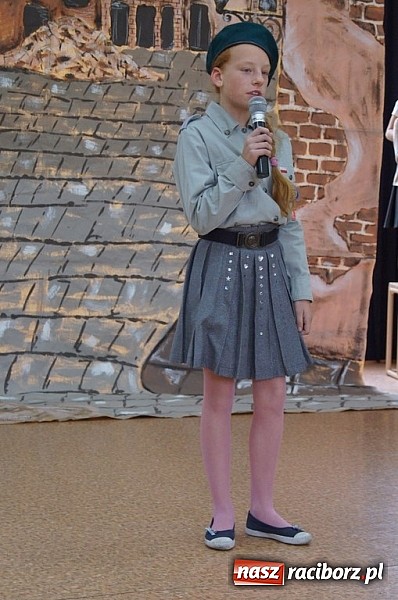 Zdjęcie w galerii na portalu naszraciborz.pl: My z niego wszyscy…Rocznica powstania państwa podziemnego w SP 4  wiadomości z regionu