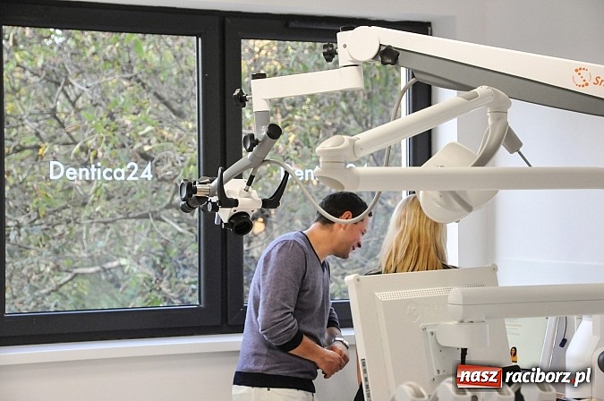Zdjęcie w galerii na portalu naszraciborz.pl: Dentica24 z Raciborza zainwestowała w Rybniku wiadomości z regionu
