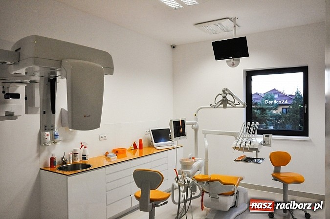 Zdjęcie w galerii na portalu naszraciborz.pl: Dentica24 z Raciborza zainwestowała w Rybniku wiadomości z regionu