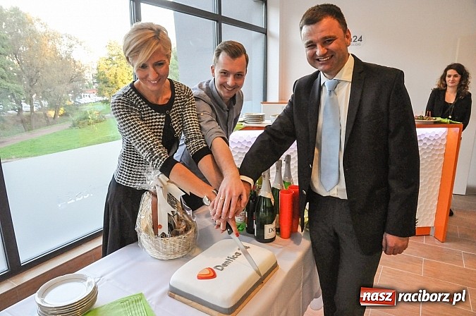 Zdjęcie w galerii na portalu naszraciborz.pl: Dentica24 z Raciborza zainwestowała w Rybniku wiadomości z regionu