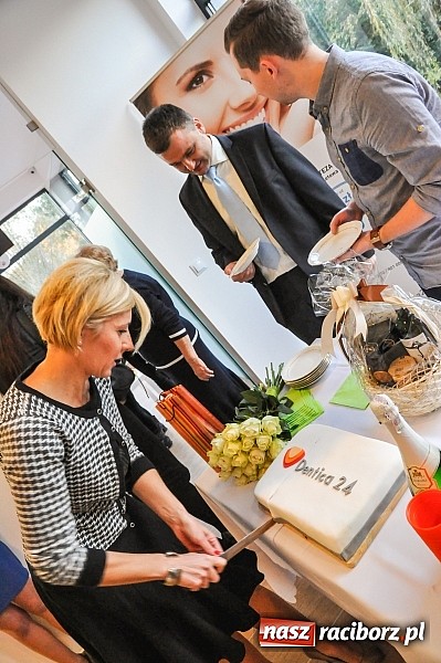 Zdjęcie w galerii na portalu naszraciborz.pl: Dentica24 z Raciborza zainwestowała w Rybniku wiadomości z regionu