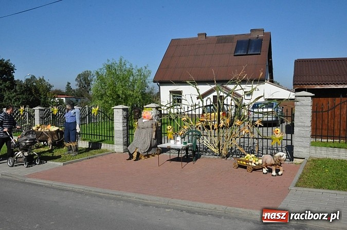 Zdjęcie w galerii na portalu naszraciborz.pl: Brzezie to potęga! Huczne dożynki miejskie 2014. Wspaniały korowód wiadomości z regionu