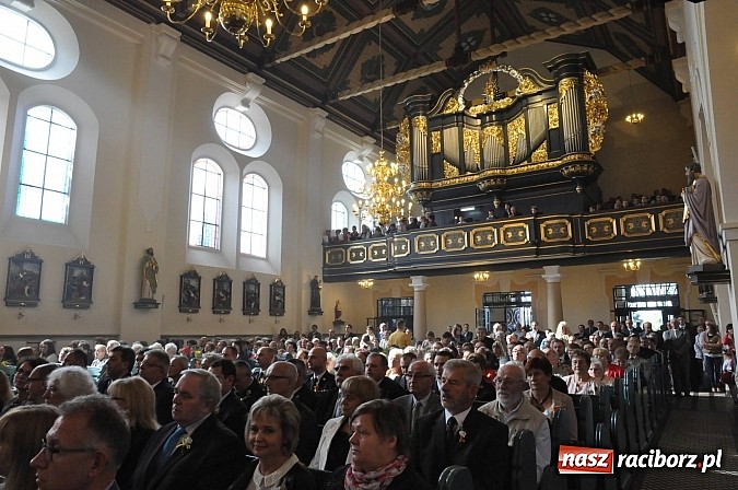 Zdjęcie w galerii na portalu naszraciborz.pl: Brzezie to potęga! Huczne dożynki miejskie 2014. Wspaniały korowód wiadomości z regionu