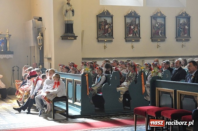 Zdjęcie w galerii na portalu naszraciborz.pl: Brzezie to potęga! Huczne dożynki miejskie 2014. Wspaniały korowód wiadomości z regionu