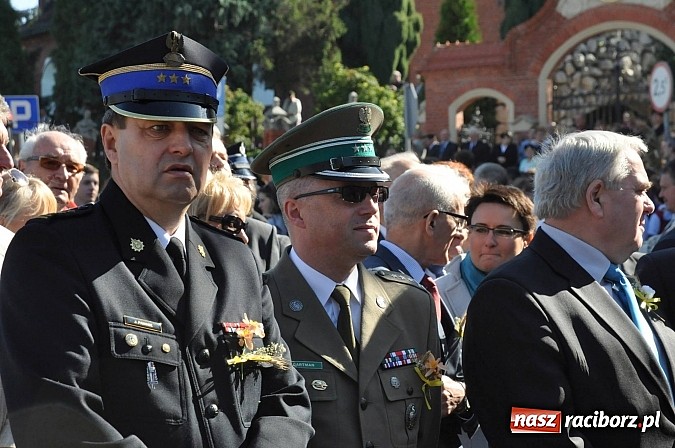 Zdjęcie w galerii na portalu naszraciborz.pl: Brzezie to potęga! Huczne dożynki miejskie 2014. Wspaniały korowód wiadomości z regionu