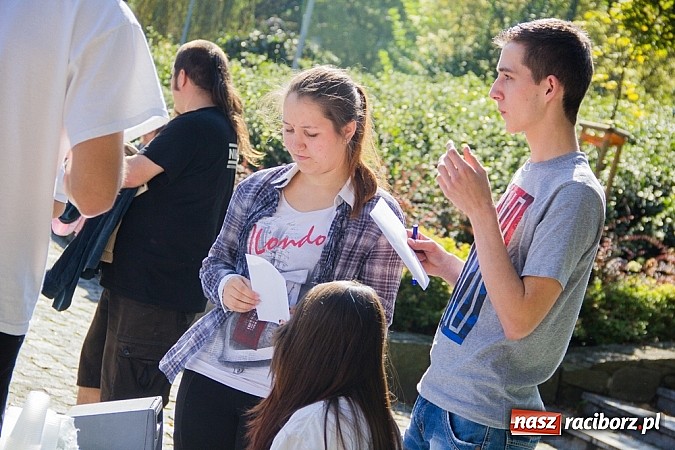 Zdjęcie w galerii na portalu naszraciborz.pl: Zerwijmy Łańcuchy w Parku Roth wiadomości z regionu
