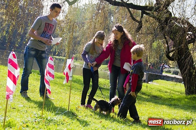 Zdjęcie w galerii na portalu naszraciborz.pl: Zerwijmy Łańcuchy w Parku Roth wiadomości z regionu