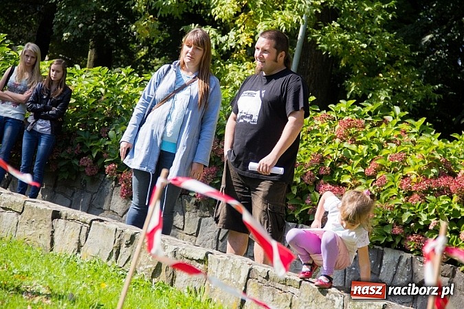 Zdjęcie w galerii na portalu naszraciborz.pl: Zerwijmy Łańcuchy w Parku Roth wiadomości z regionu