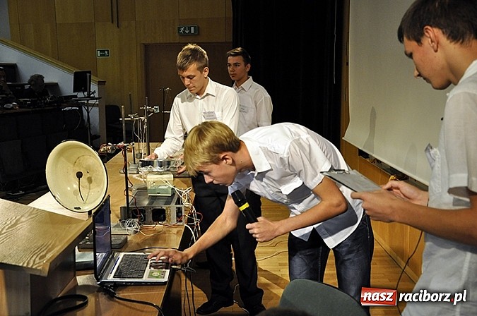 Zdjęcie w galerii na portalu naszraciborz.pl: Gimnazjaliści z Pietrowic Wielkich na Festiwalu Science on Stage 6 w Poznaniu wiadomości z regionu