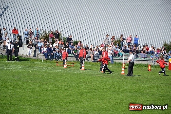 Zdjęcie w galerii na portalu naszraciborz.pl: Zawody sportowo-pożarnicze gminy Krzyżanowice. Hat-trick Roszkowa.  wiadomości z regionu