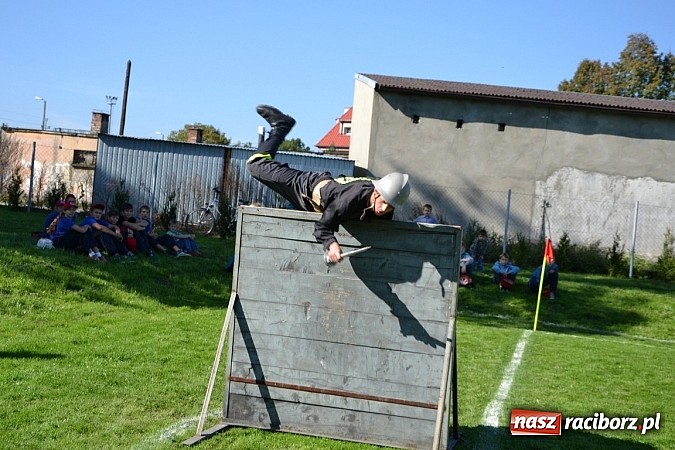 Zdjęcie w galerii na portalu naszraciborz.pl: Zawody sportowo-pożarnicze gminy Krzyżanowice. Hat-trick Roszkowa.  wiadomości z regionu