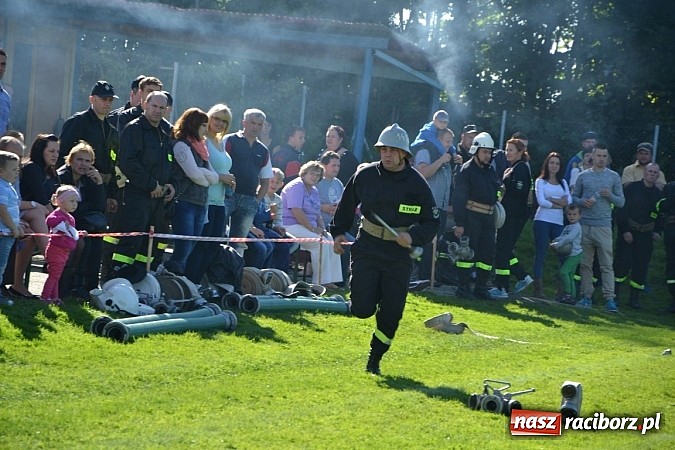 Zdjęcie w galerii na portalu naszraciborz.pl: Zawody sportowo-pożarnicze gminy Krzyżanowice. Hat-trick Roszkowa.  wiadomości z regionu