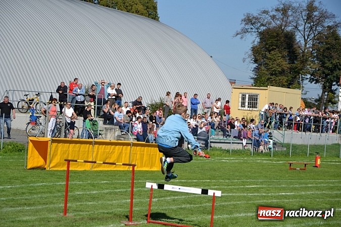 Zdjęcie w galerii na portalu naszraciborz.pl: Zawody sportowo-pożarnicze gminy Krzyżanowice. Hat-trick Roszkowa.  wiadomości z regionu