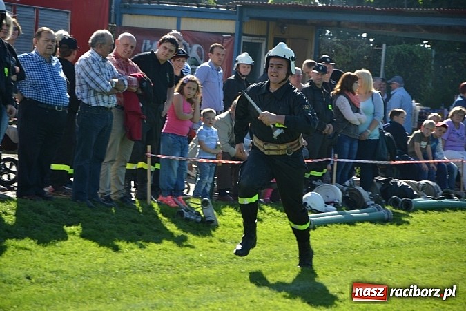 Zdjęcie w galerii na portalu naszraciborz.pl: Zawody sportowo-pożarnicze gminy Krzyżanowice. Hat-trick Roszkowa.  wiadomości z regionu