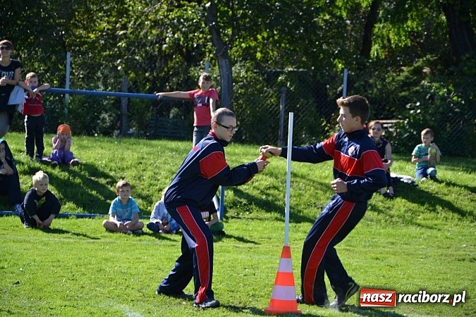 Zdjęcie w galerii na portalu naszraciborz.pl: Zawody sportowo-pożarnicze gminy Krzyżanowice. Hat-trick Roszkowa.  wiadomości z regionu